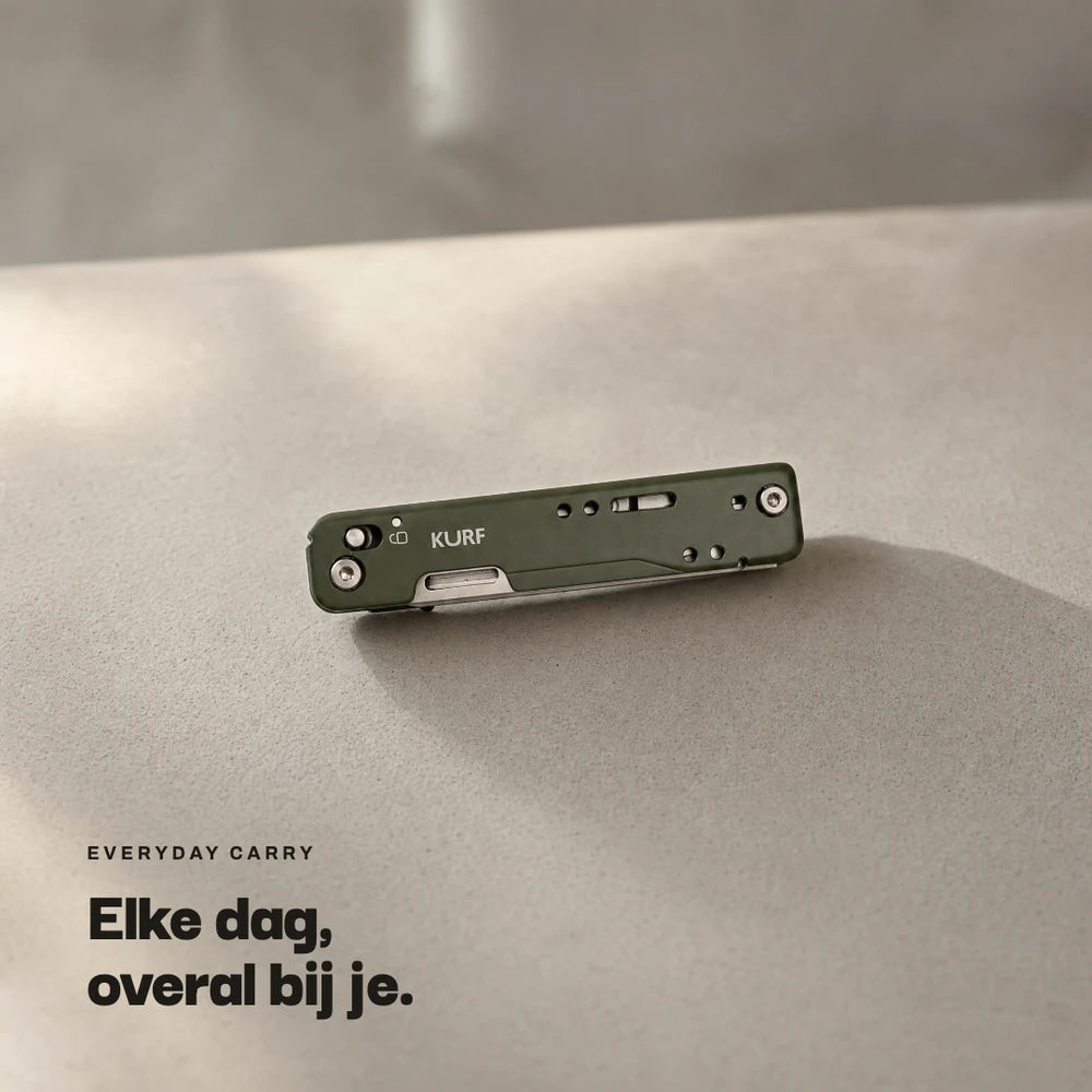 Kurf Multi op een tafel, everyday carry
